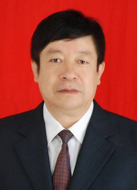 中卫市海原县县长图片