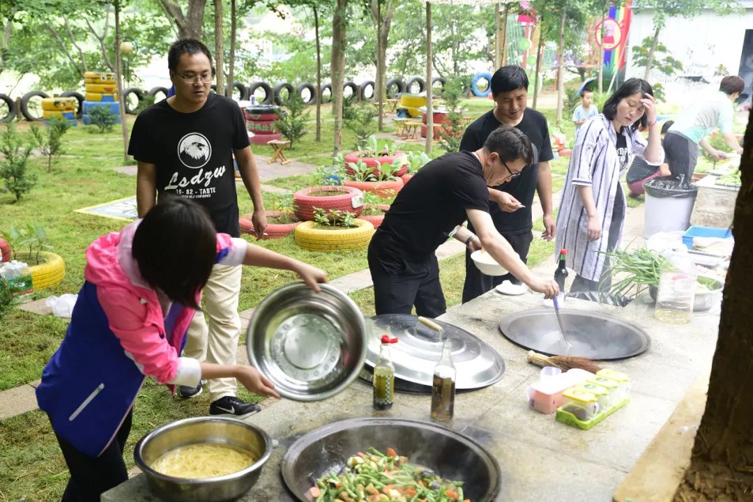 (如想尝试自助野炊,请提前联系,满10人一组可以开火)