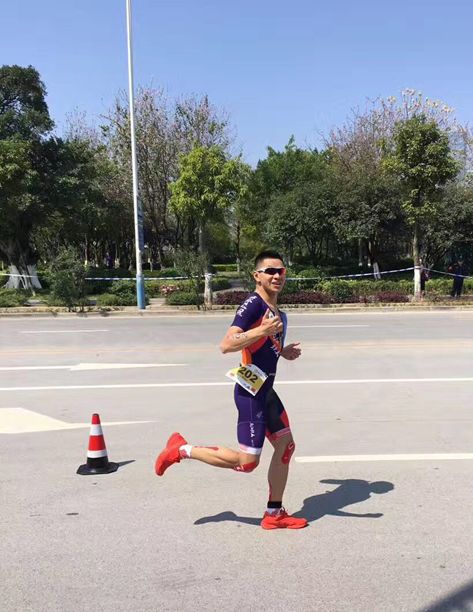 曹俊宇总成绩4:34:142018 ironman70.