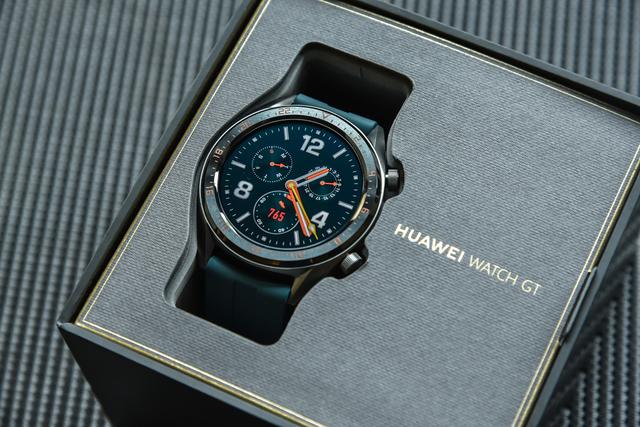 華為在上海發佈了huawei watch gt活力款,雅緻款兩款智能手錶,這兩款