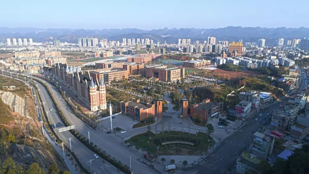 惠水县内高校之一:贵州大学科技学院