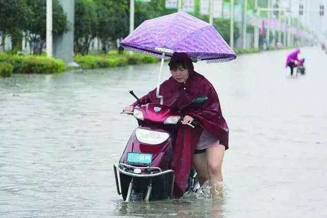 高仿颱風過後騎電動車的朋友要尤其注意了