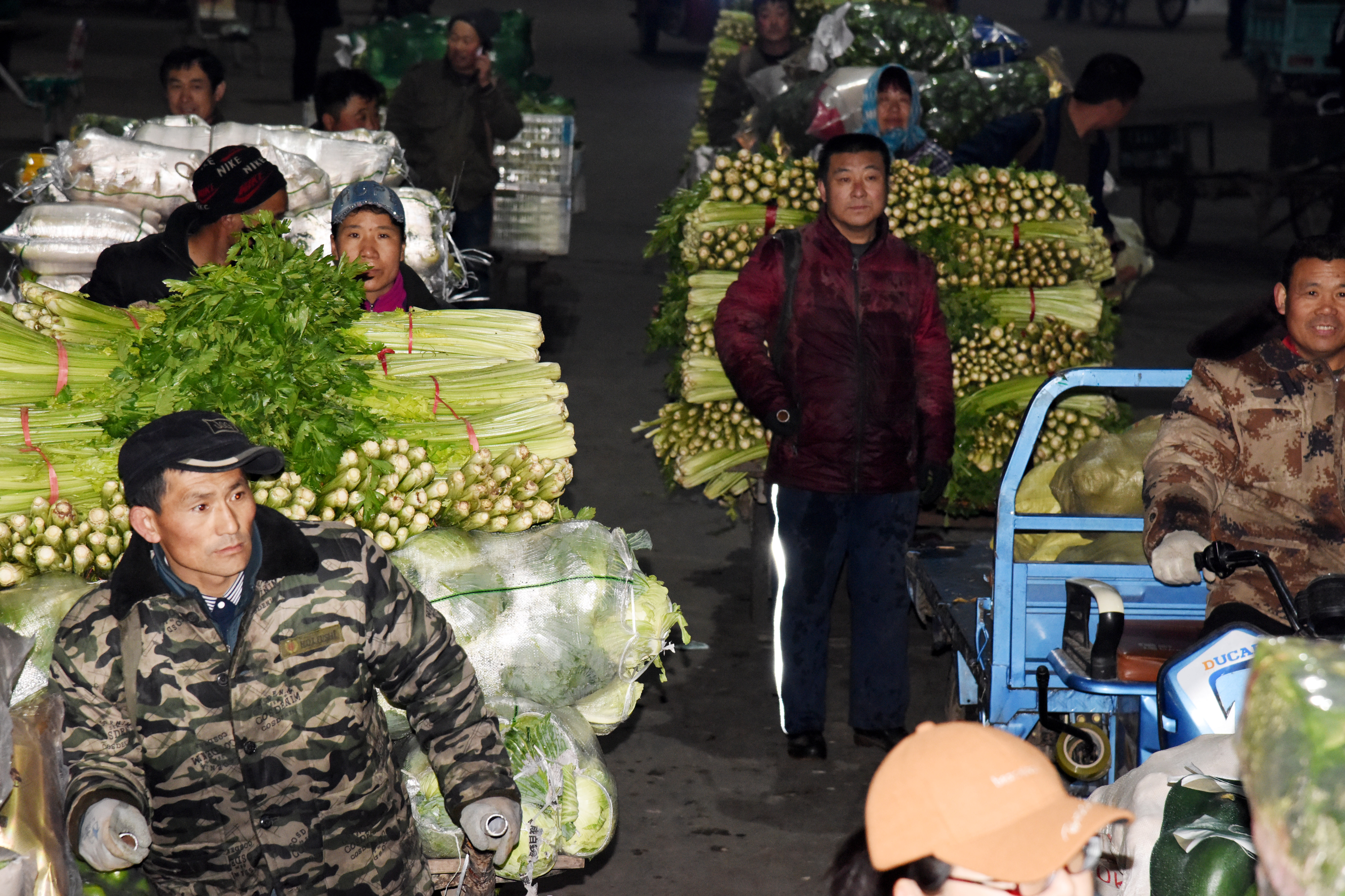 山东寿光果菜批发市场图片