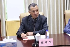 县政府副县长刘洁兰与上海旭融实业有限公司董事长万程骋签订《项目