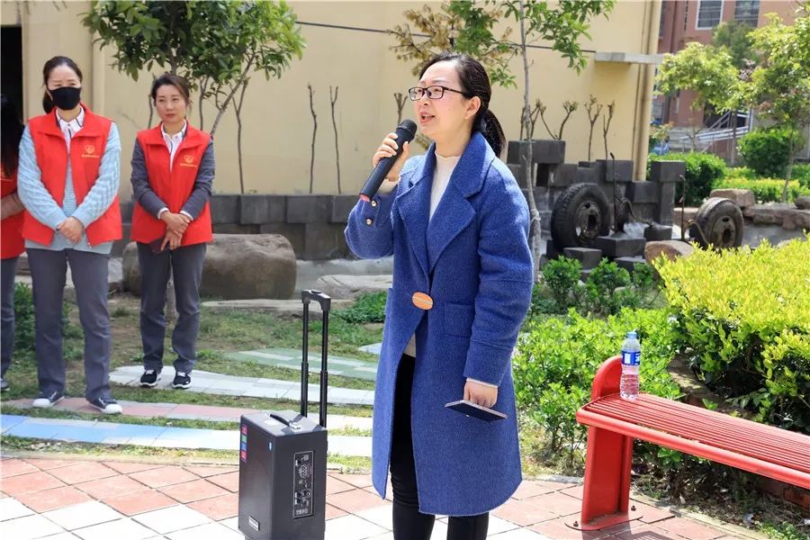 在此,刁娟对大家的到来表示欢迎,华夏·荷兰水乡作为华夏地产在潢川的