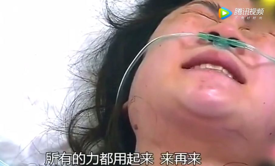 4分鐘順產視頻曝光,丈夫的反應讓人沉默:哪個女人不是在用命生孩子