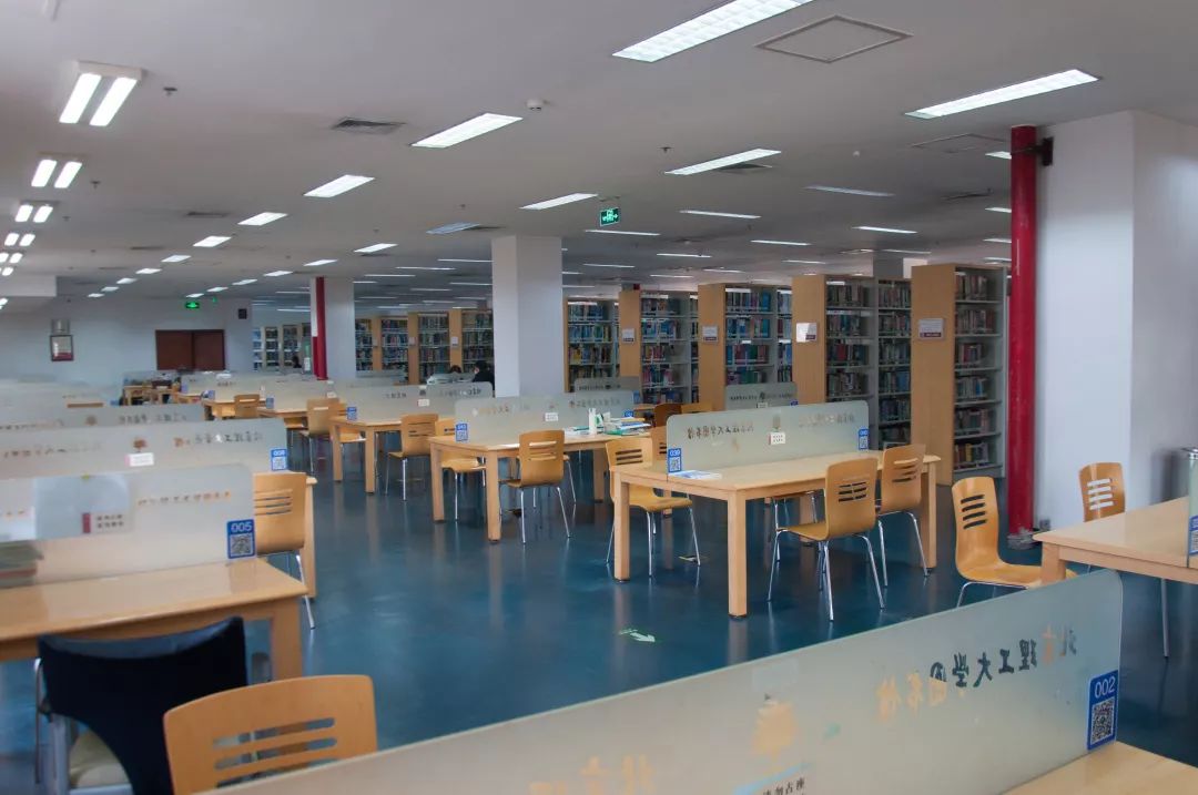 燕京理工学院图书馆图片