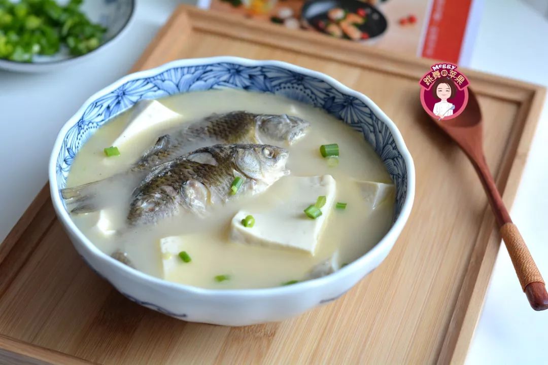 薈61吃鯽魚豆腐湯可以提高抵抗力的春季養生湯老少皆宜