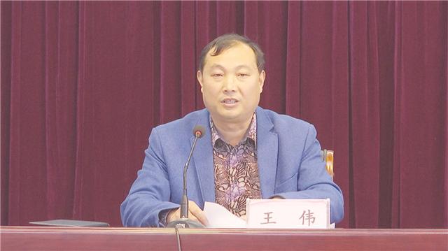 泉阳镇举办建筑工匠安全知识及农村住房建设培训班