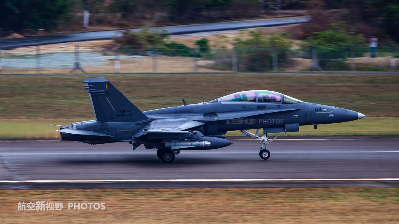 原创马来西亚皇家空军f/a-18战斗机可打aim120c7 性能提高只是表象