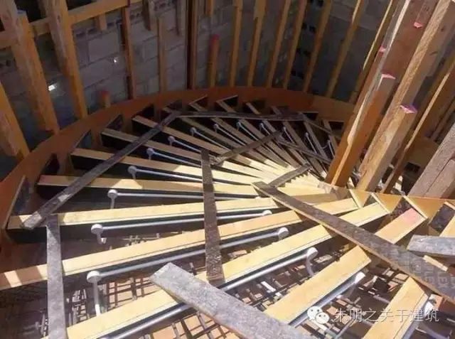 旋转楼梯木工支模口诀图片