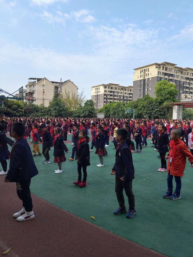 重庆渝北区宝圣湖小学图片