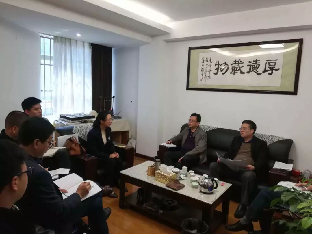 南平市政协副主席余建坤主持召开圆梦村工作会议,贯彻南委振兴组2号