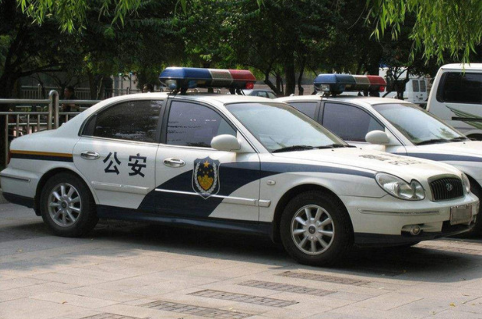 中国老警车图片