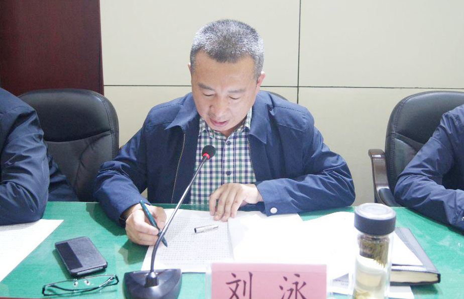 随后,县委书记杨保春对7个乡镇和市生态环境局曲沃分局,工信局,水利局