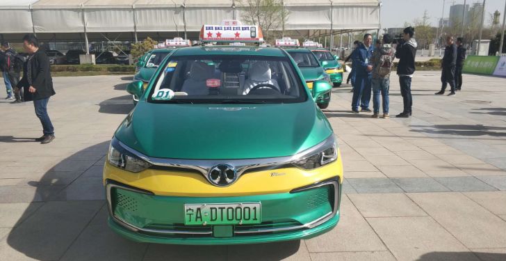 北汽新能源eu5电动出租车加入银川市场!