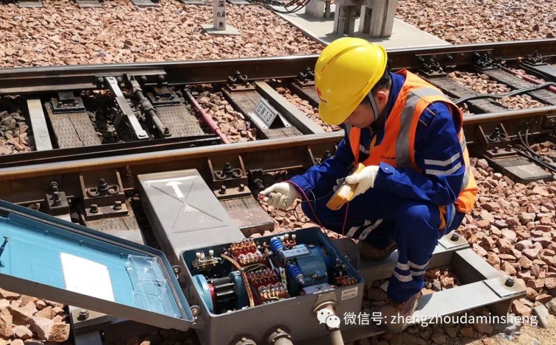 【我們都是追夢人】地鐵信號檢修工 城市交通的幕後英雄