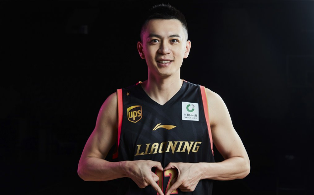 cba第一帅哥杨鸣宣布退役十五年只为辽宁一支球队效力过