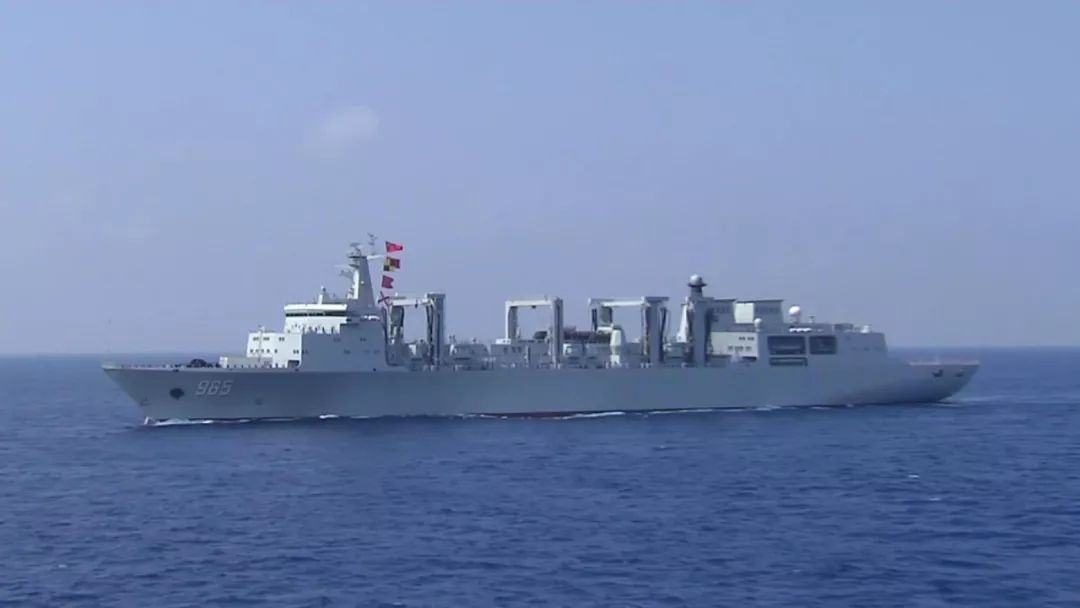 海軍呼倫湖艦