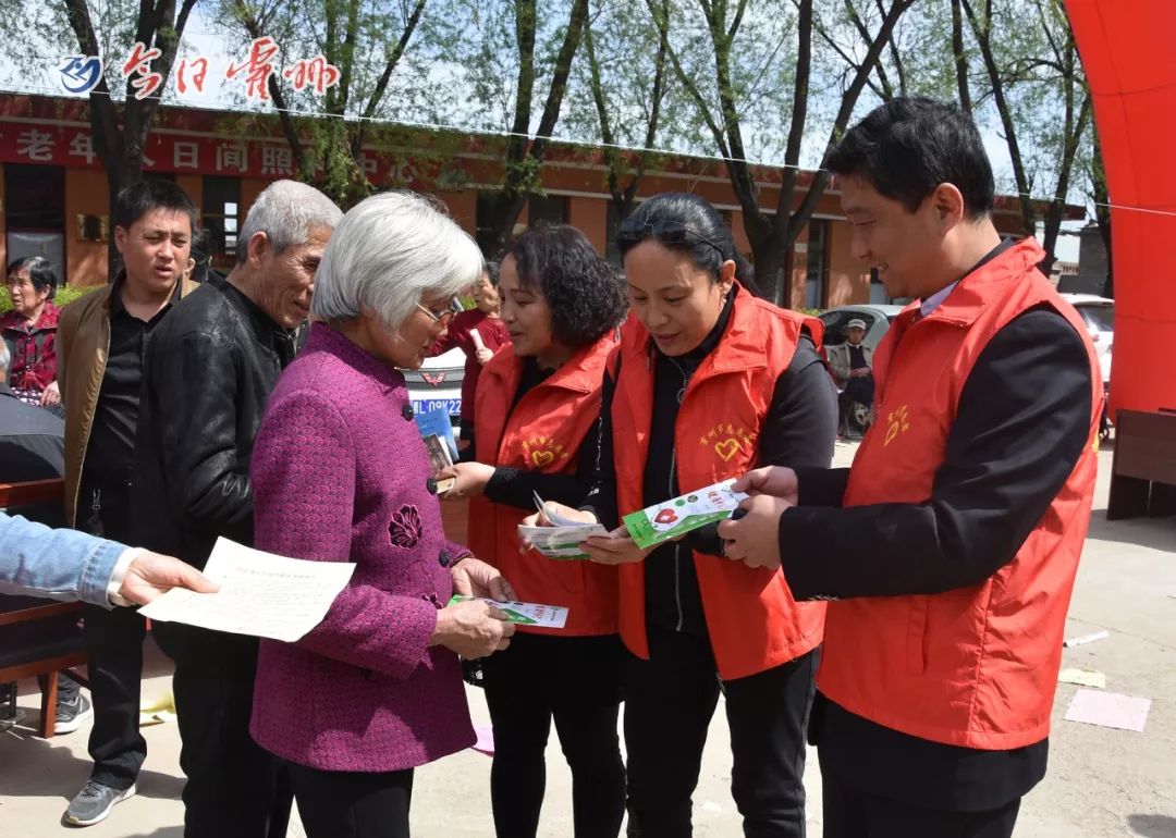 副主任王青麗,我市市委副書記,市長李青雁,市委常委,宣傳部長郭麗華