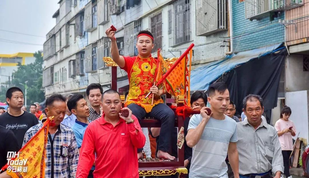 揭阳大圣佛祖乩童图片