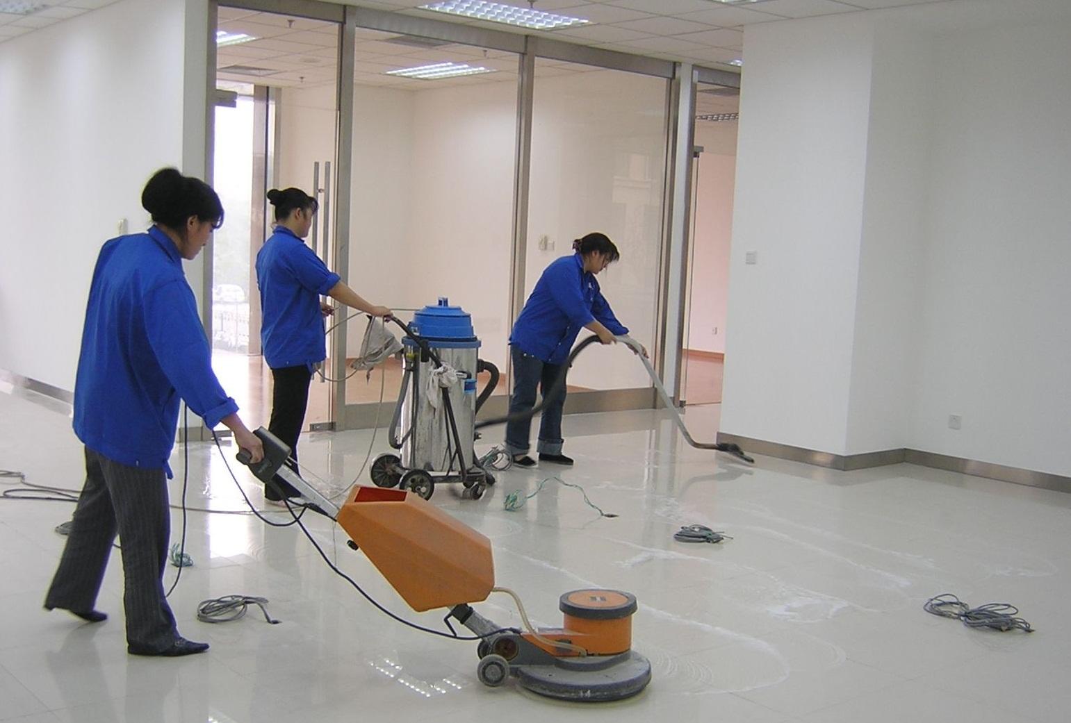 地砖湿滑原因分析及防滑处理方法