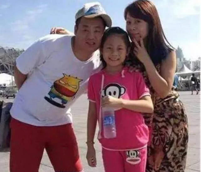 原创宋晓峰媳妇的病终于好了还参演了乡11很多人没看出来