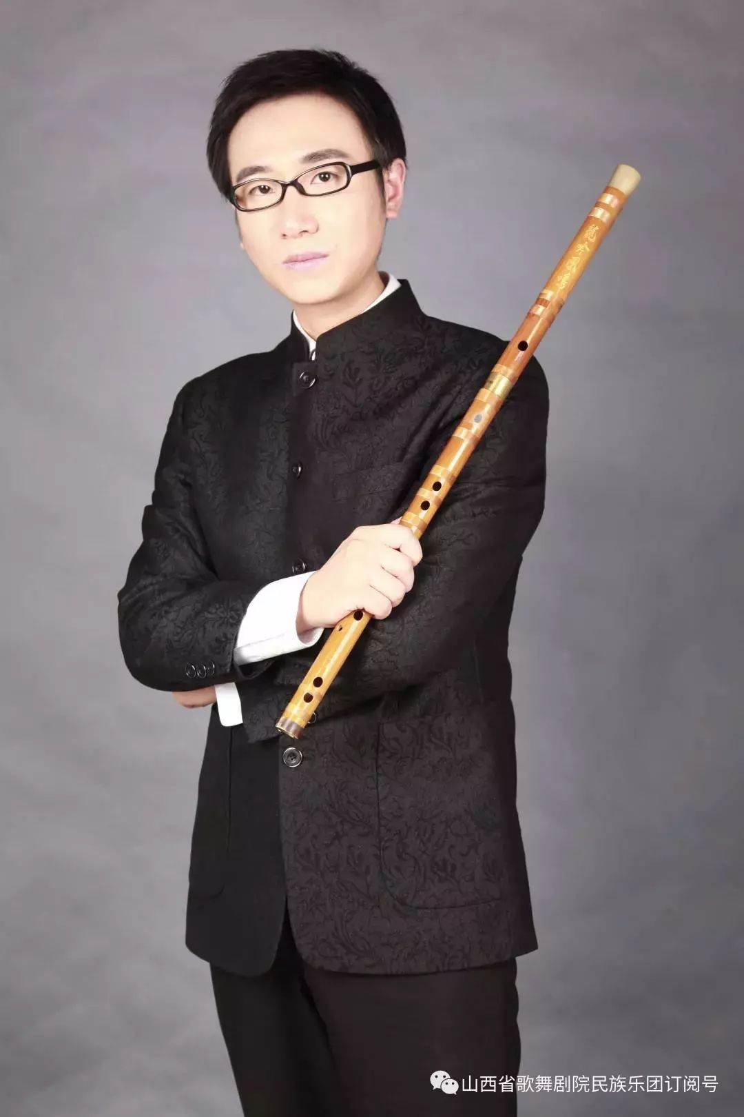 我院二胡演奏家王颖及校友张辉将联袂呈献风华国乐民族管弦乐音乐会