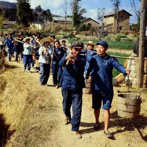 1971年中国农村真实老照片你还记得70年代农村的样子吗