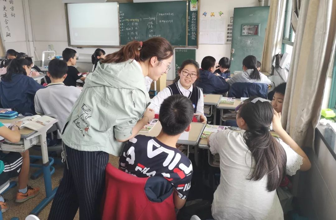 景成实验学校冯蕾老师执教102班《认识人民币》新安江第三小学章丹