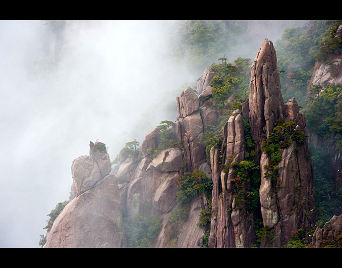 三清仙境天然水墨山水画