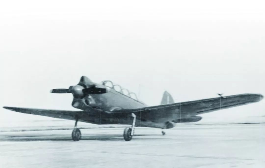 南昌第一架飞机图片