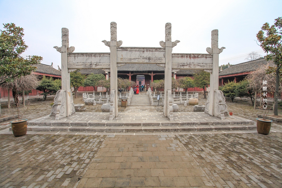 桐城文庙规模不大,却能常年香火不断,成国家重点文物保护单位