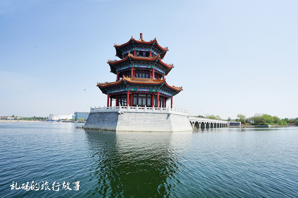 天頤湖旅遊度假區,是以天頤湖為中心,耗資20多億打造的一處水利風景區