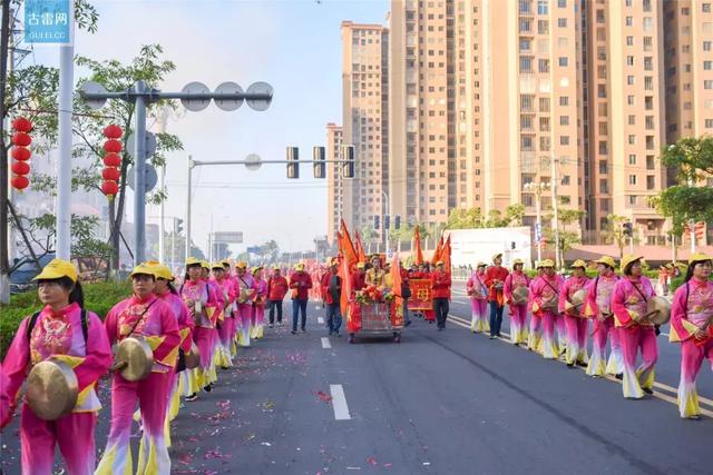 古雷镇汕尾妈祖庙重建落成庆典众神巡安新港城