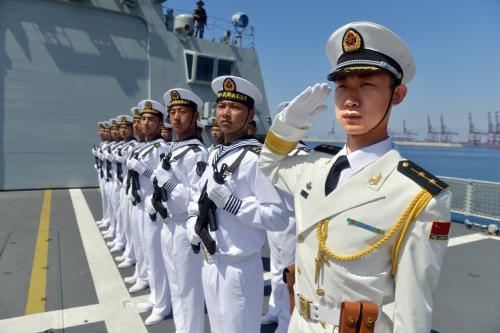 海军常服水兵服图片