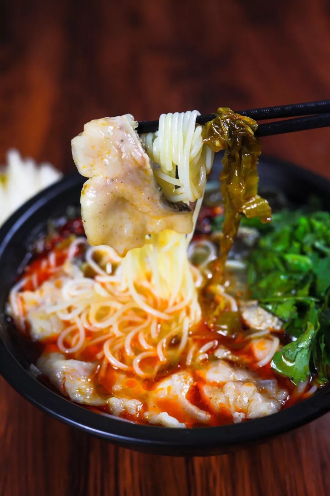 揭秘这碗酸菜鱼米线凭啥在大徐州成为爆款这鲜香酸爽让人不可自拔