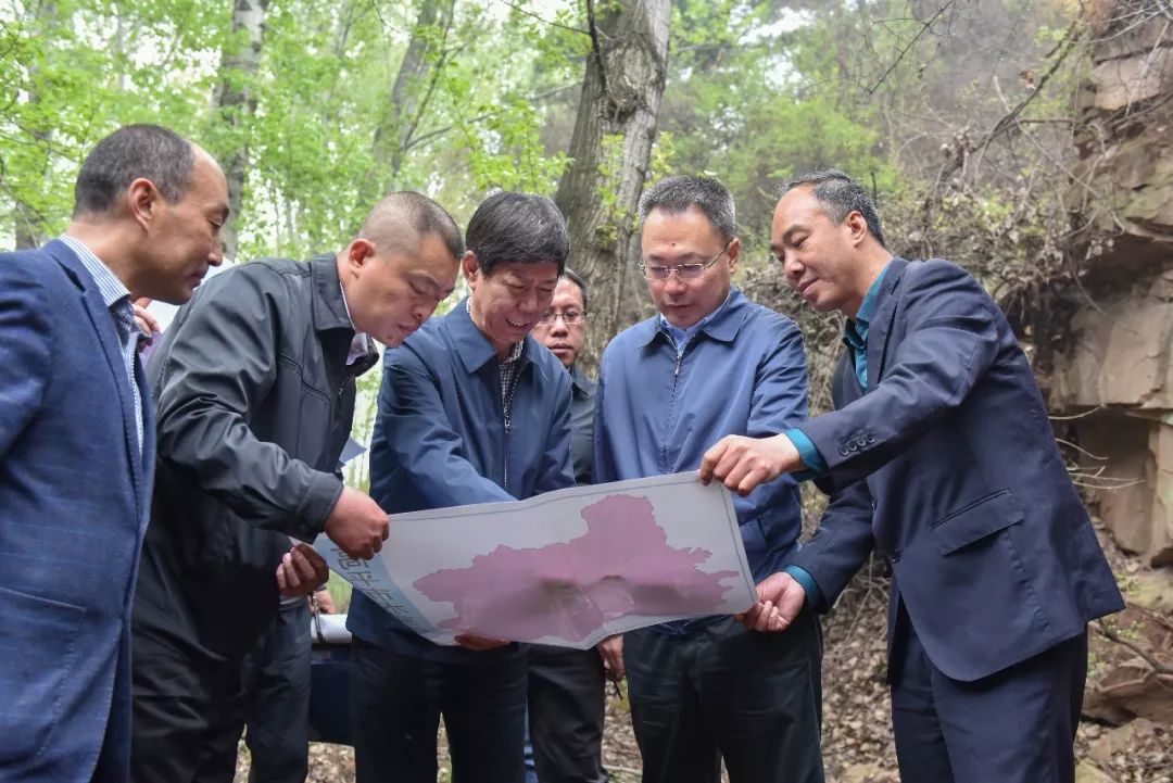 鑫欣和种植专业合作社,就黄梨种植,市场销售,产品深加工与有关负责人