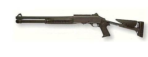 xm1014这款霰弹枪不仅仅是出生名门,而且还是两大枪火军工巨头联合