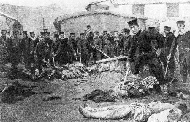 中山与日本友人合影日本也曾短暂帮助过中国的反清人士使中国走上资本