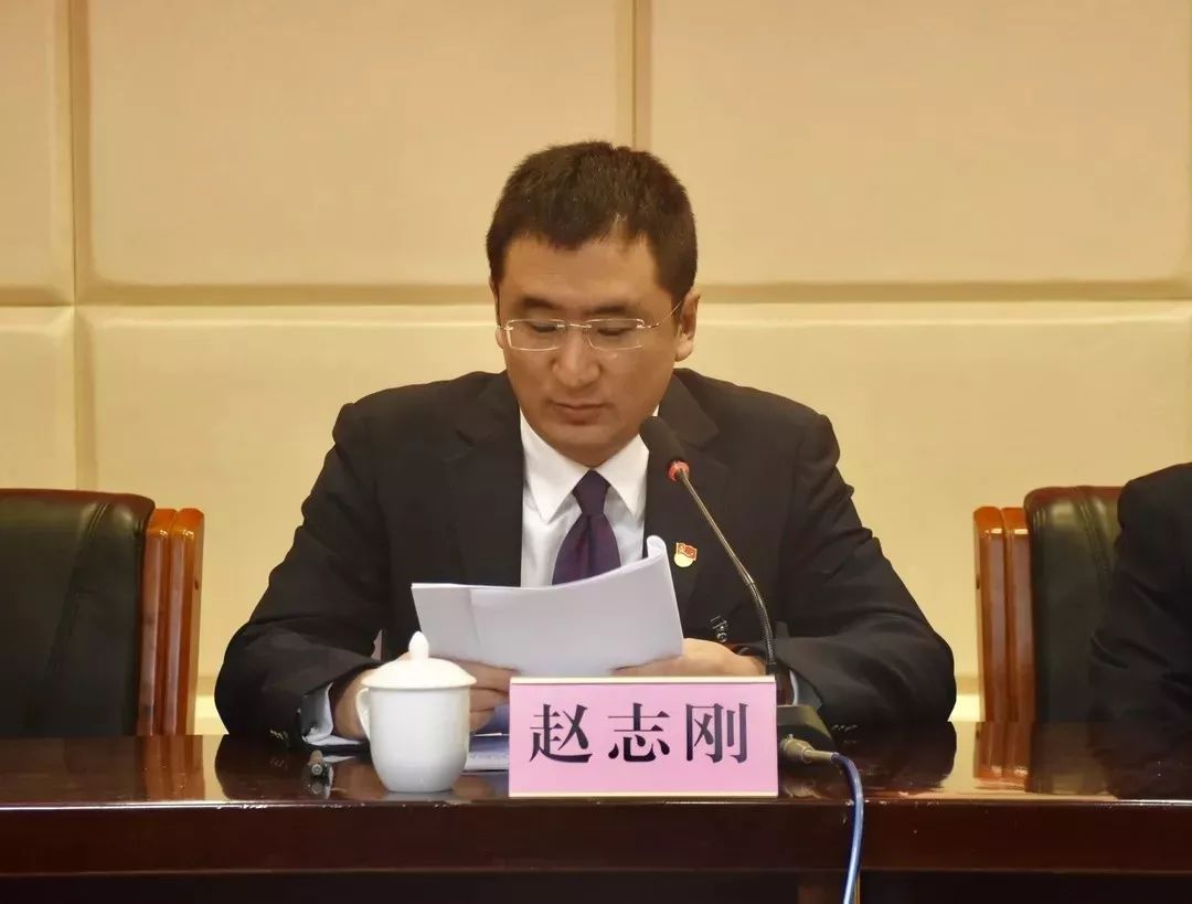 据公开简历,赵志刚生于1980年9月,此前曾任玉林市福绵区区长,区委书记