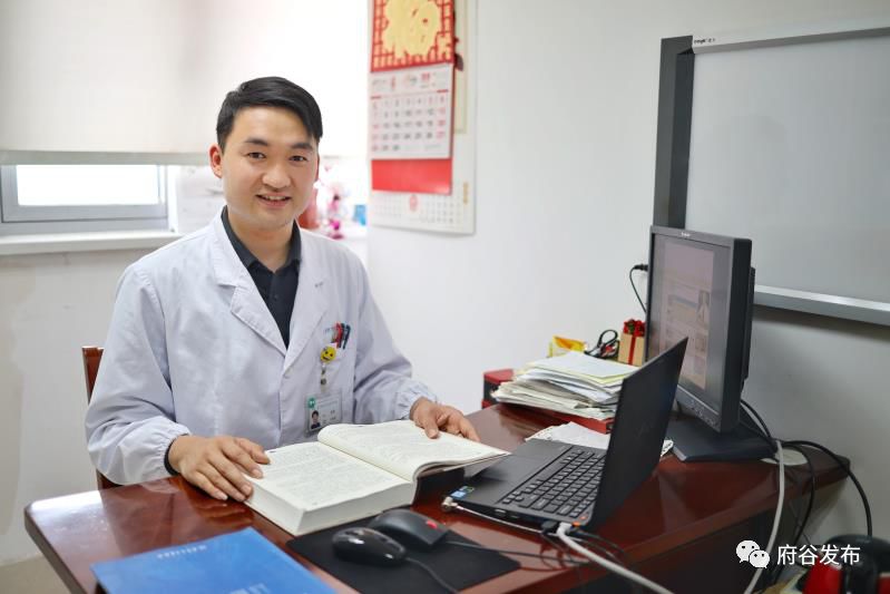 陆佳,女,中共党员,常熟市第二人民医院耳鼻咽喉科副主任医师