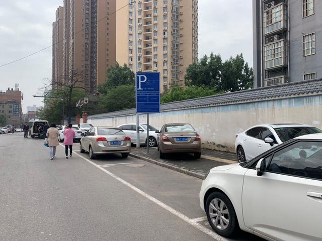 西安一條斷頭路淪為