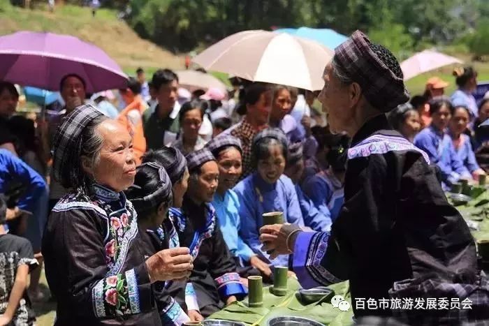 特色美食街獨竹漂,竹排賽民族刺繡展壯族卜隆服飾展原生態壯族風情