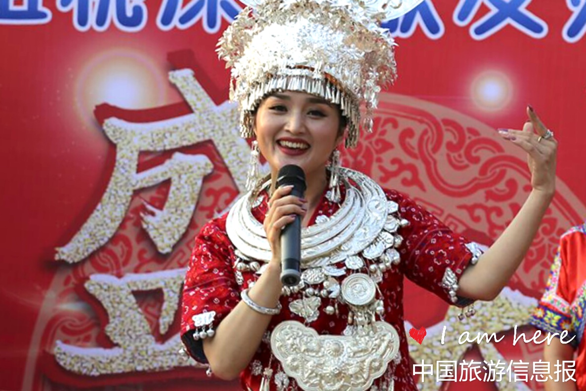 贵州苗族甜美歌手杨祖桃品黔坤美酒歌友会在深圳举行