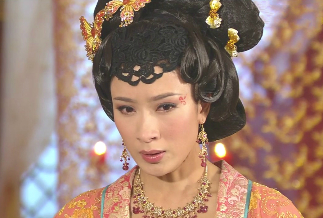 以刺绣花片当额饰的古装女子杨怡美艳吴美珩古典唐嫣很霸气