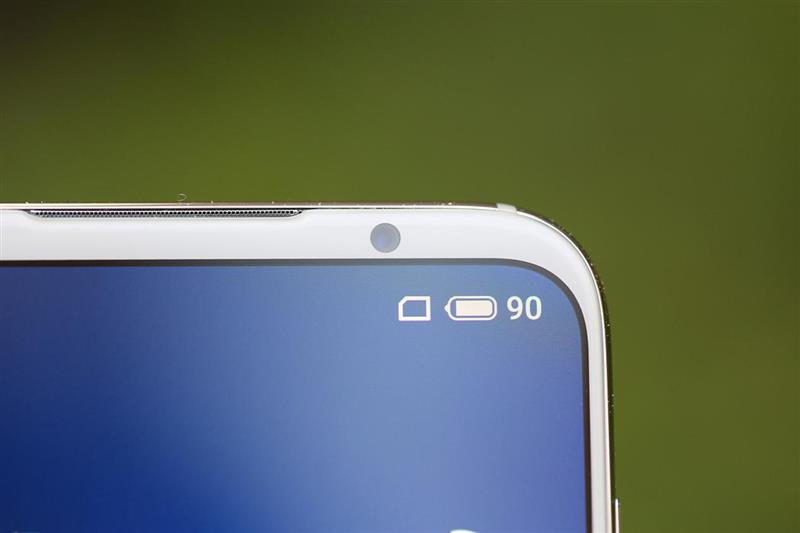 另外在软件方面摄像头又有了新升级,与虹软算法的相互融汇更为精进.