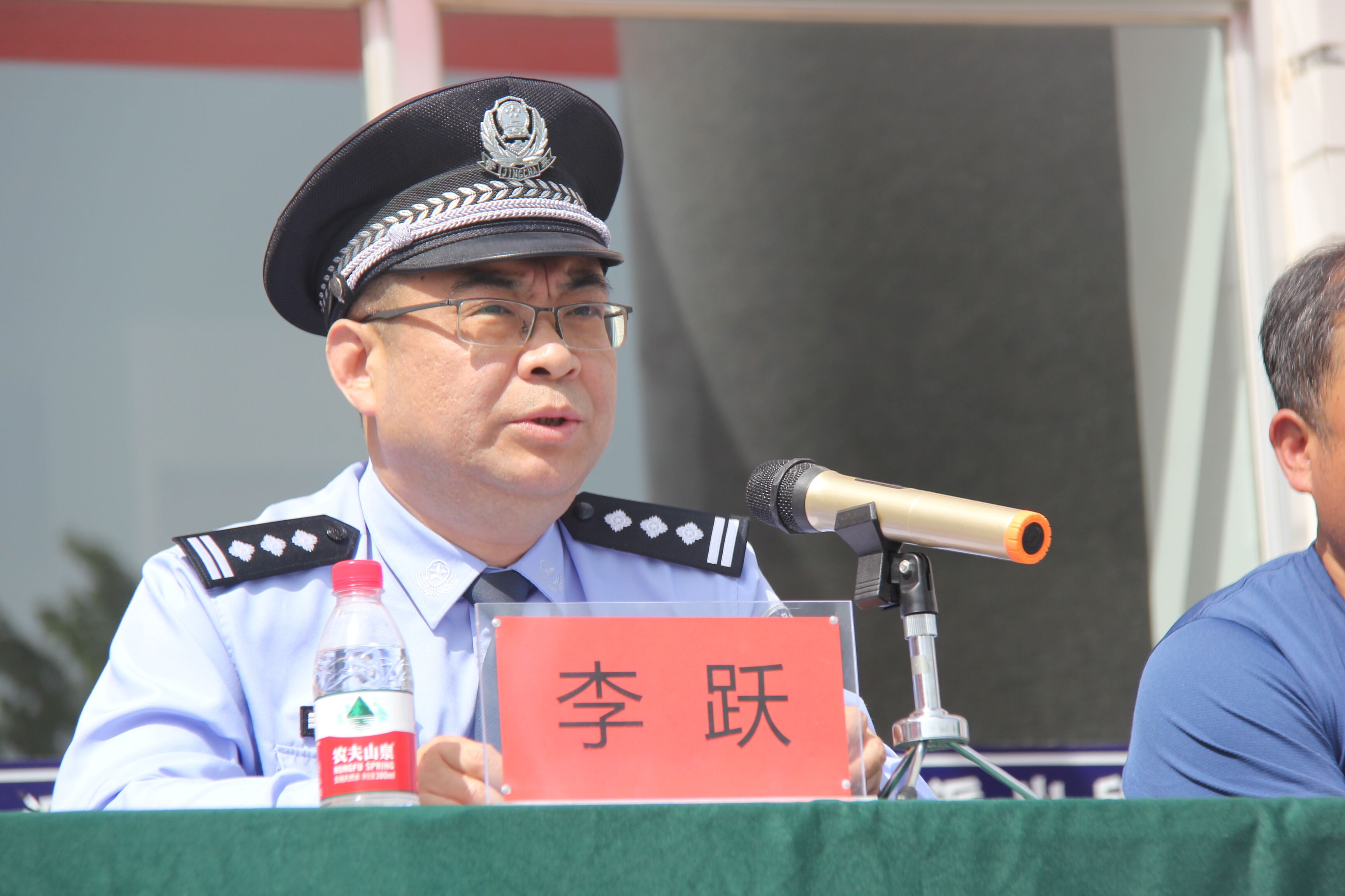 黄焦舱倏杭狙洗蚣蟹翟唪呱ê诔裢平嵯蛉褐诜翟60余万元