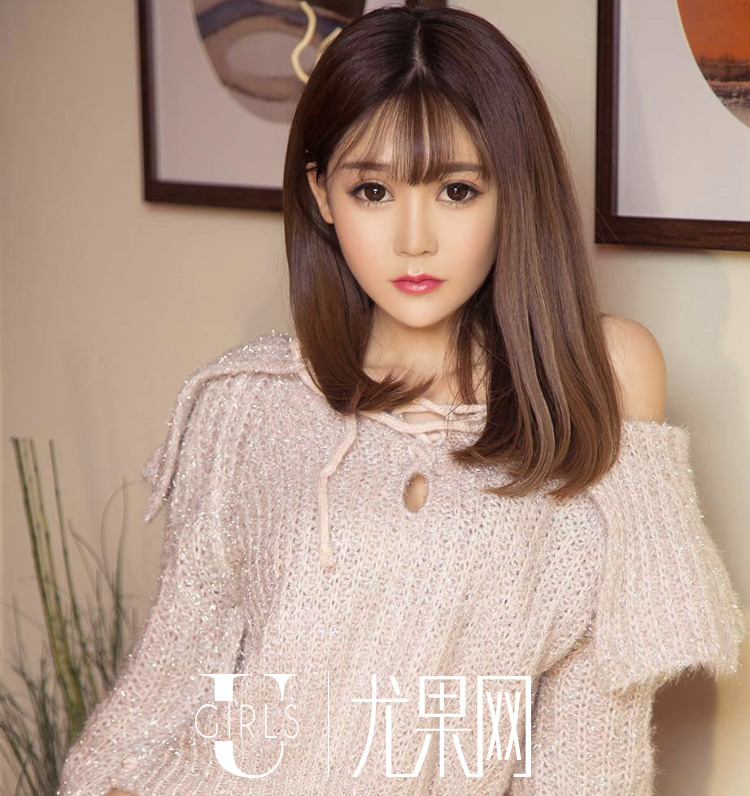 温婉文雅的美女