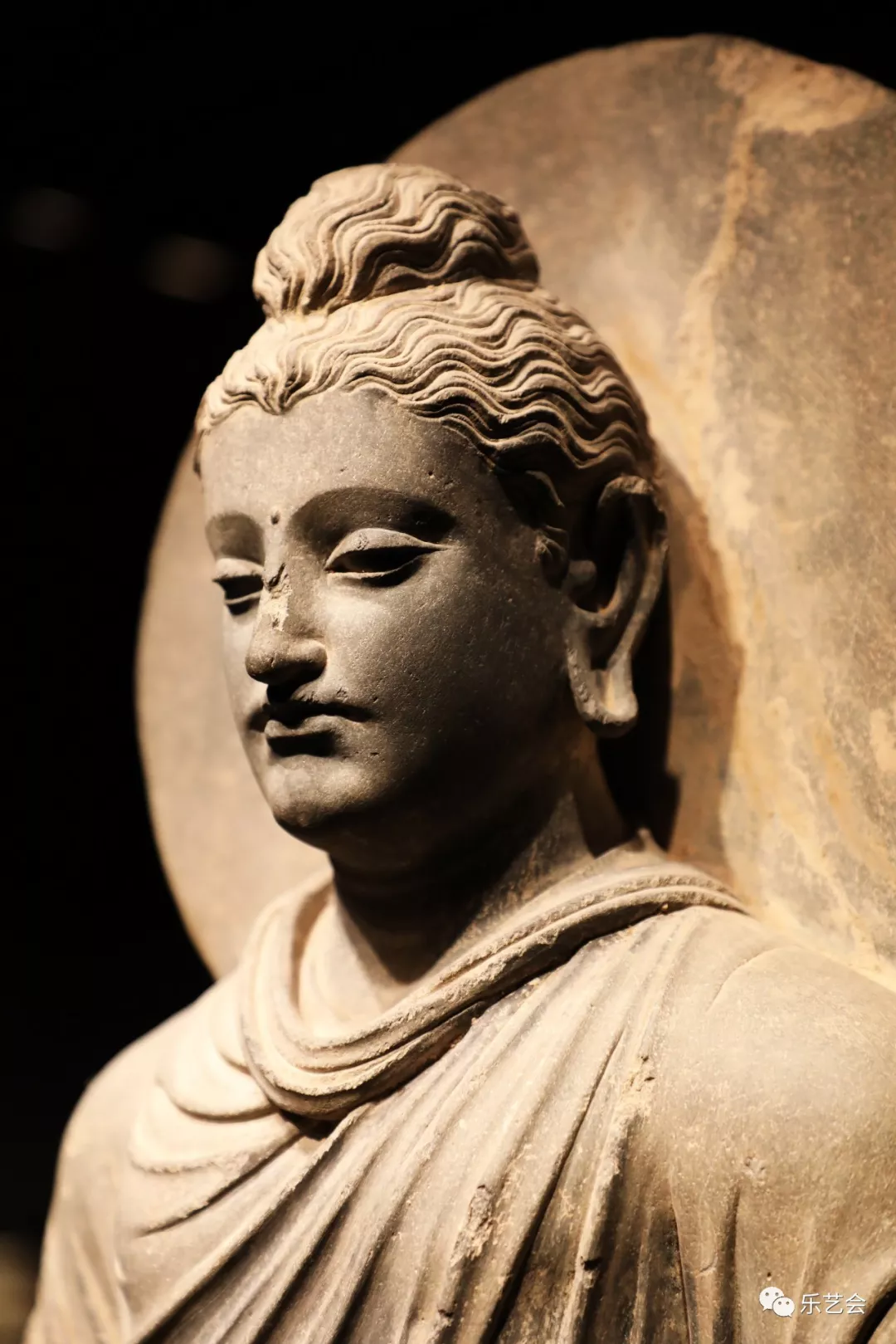 古代印度,佛教,印度教,耆那教等创出种类繁多的神像并通过雕刻形式